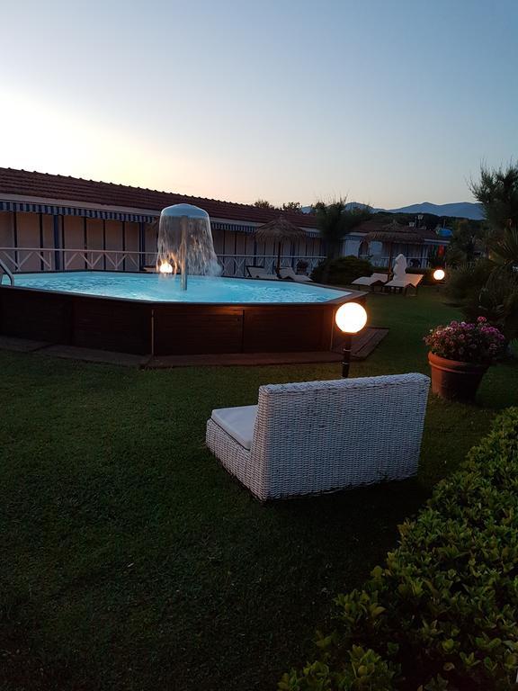 Bed & Breakfast Venezia Marina Di Carrara Exterior foto